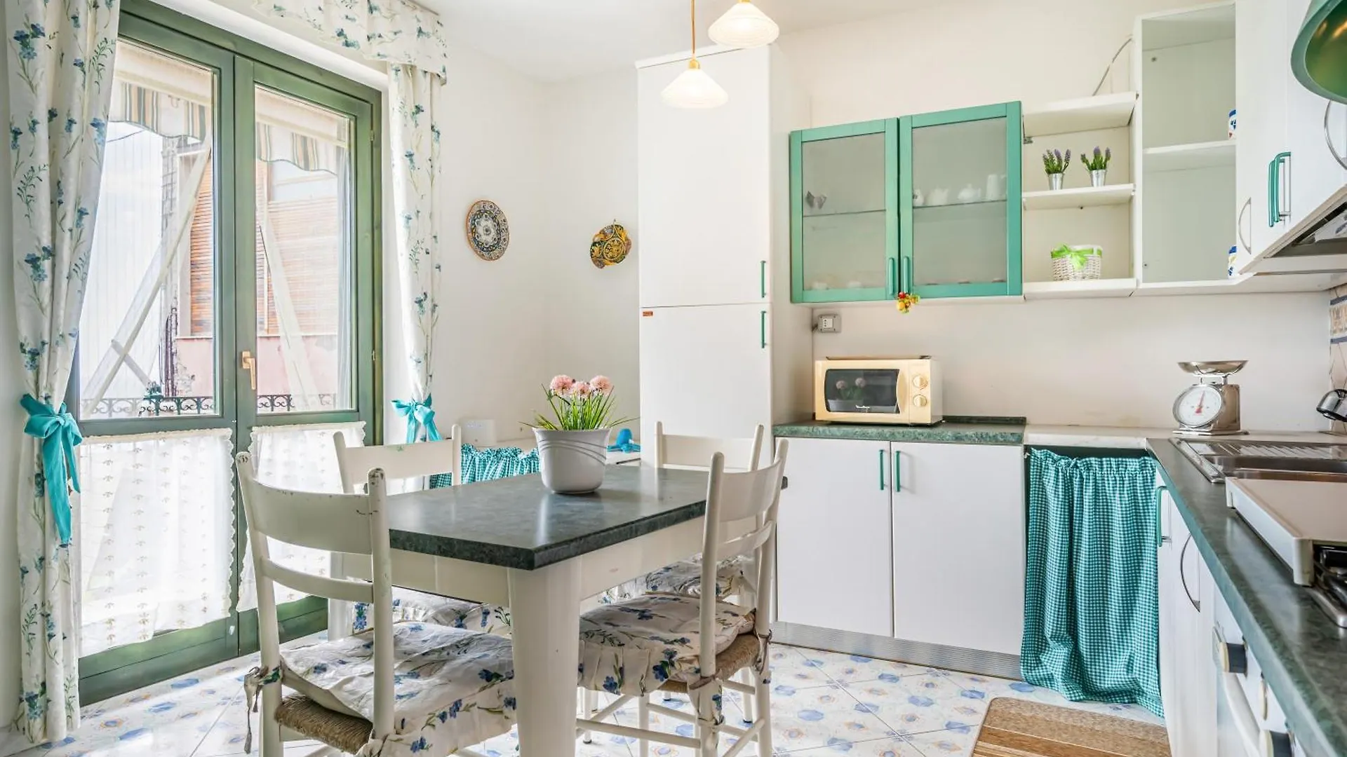 Sicily Beachside Apartment One Minute To The Shore Mascali
